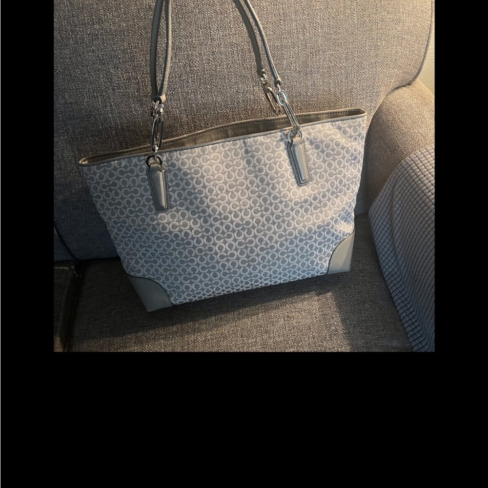 Coach Tote - Picture 9 of 9